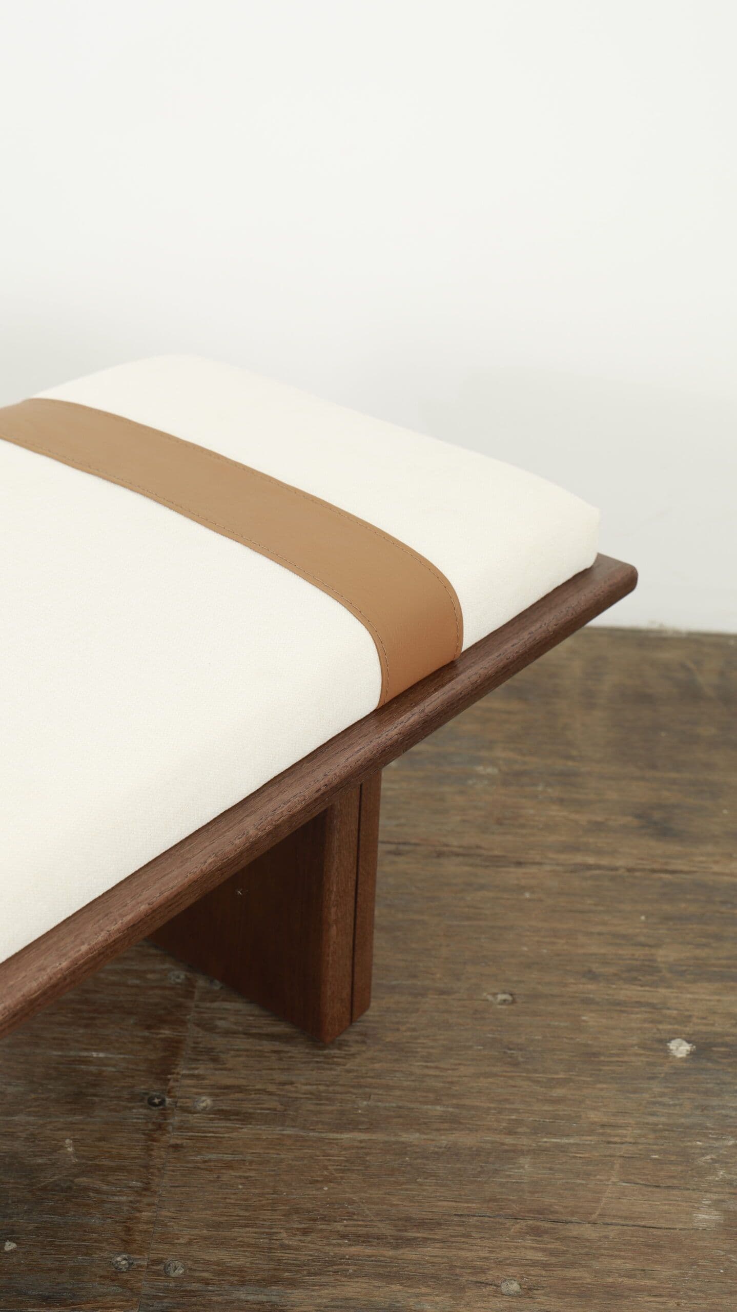 Banqueta Adana C/ Correa de Cuero